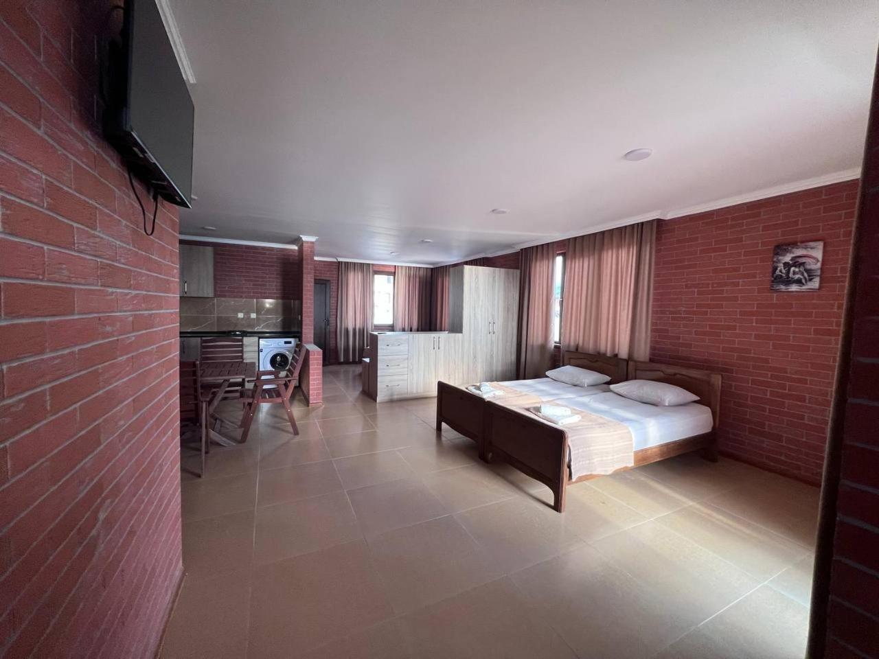 Guest House Rusalka Кобулети Экстерьер фото